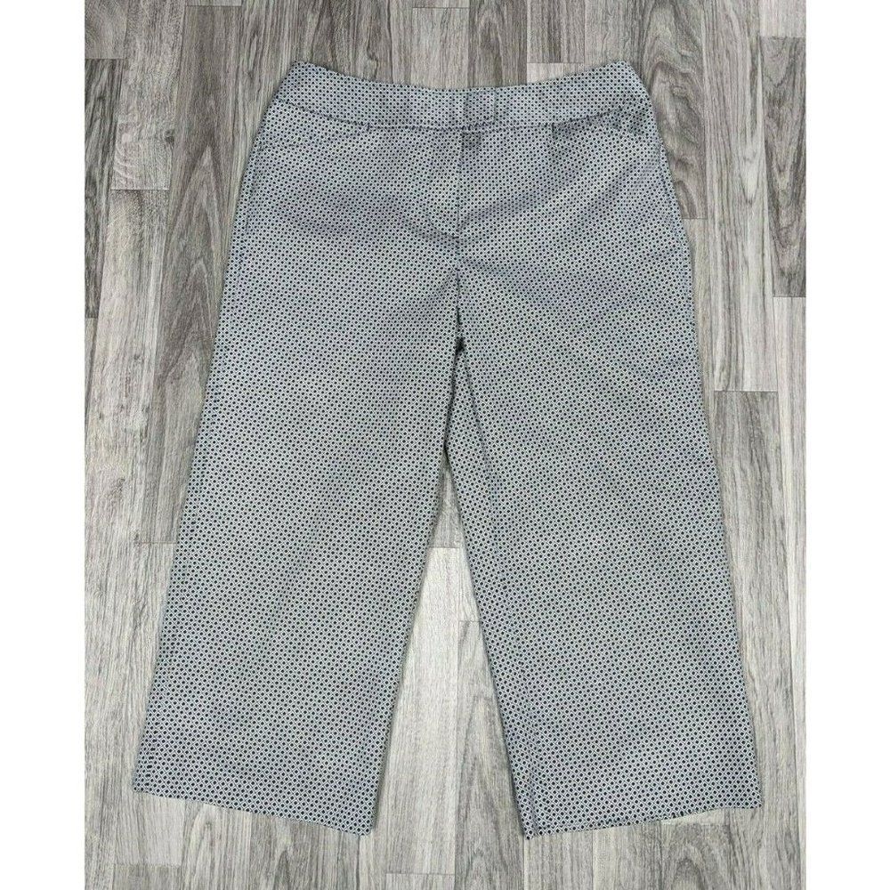 (3/$35) East 5th Sz 8 Secretly Slender Geometric Black White Cropped Capri Pants